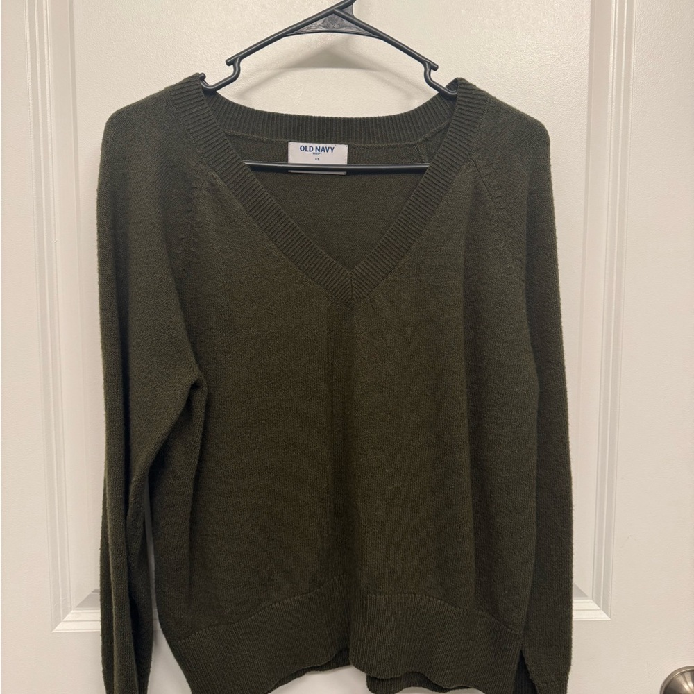 Old Navy Women's Olive Sweater